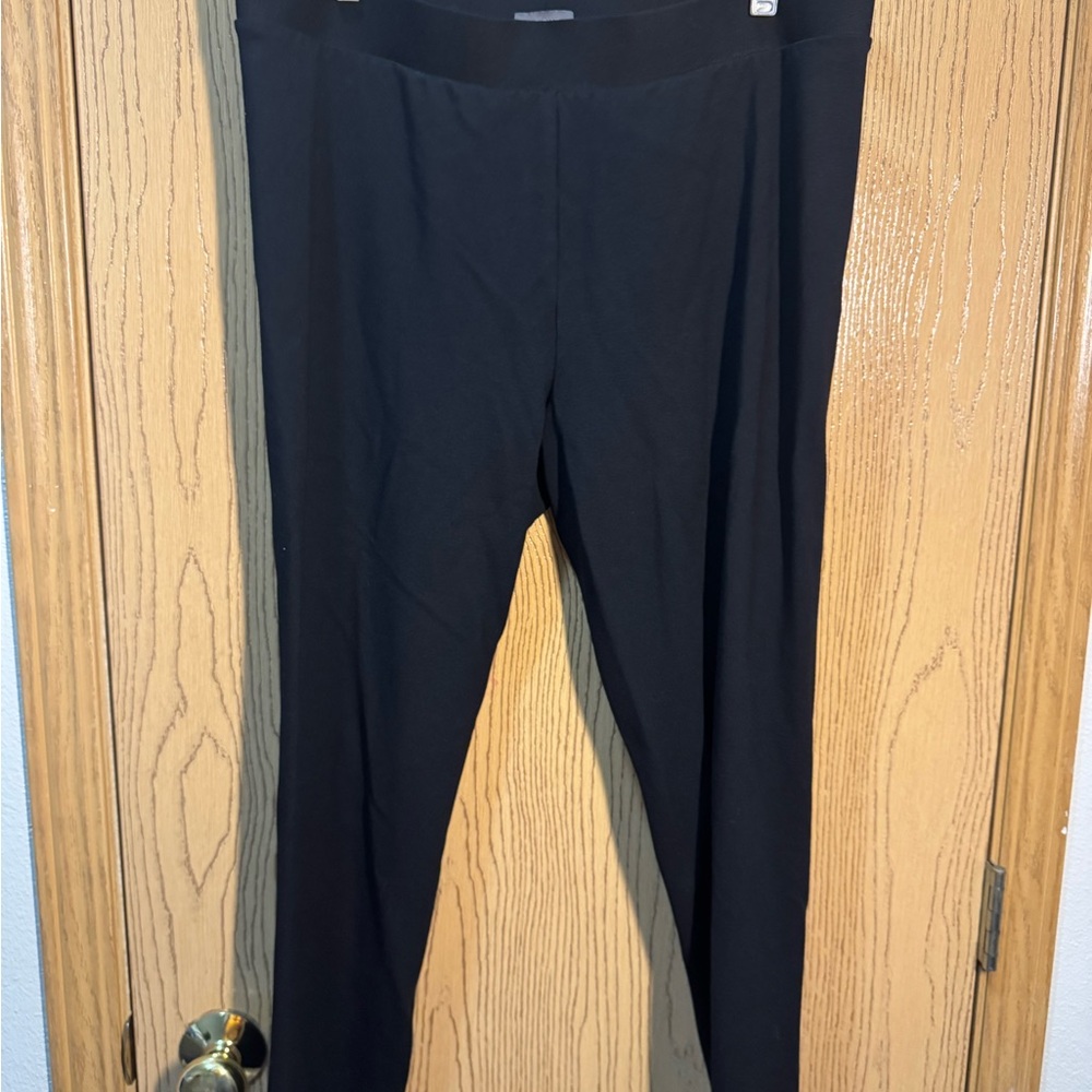 Vince Camuto Black Straight leggings